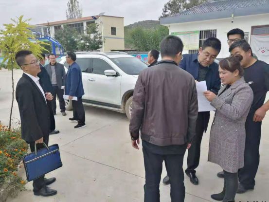 平?jīng)鲢垂鹃_展“踐行初心使命，助推脫貧攻堅(jiān)”主題黨日活動(dòng)(圖3)