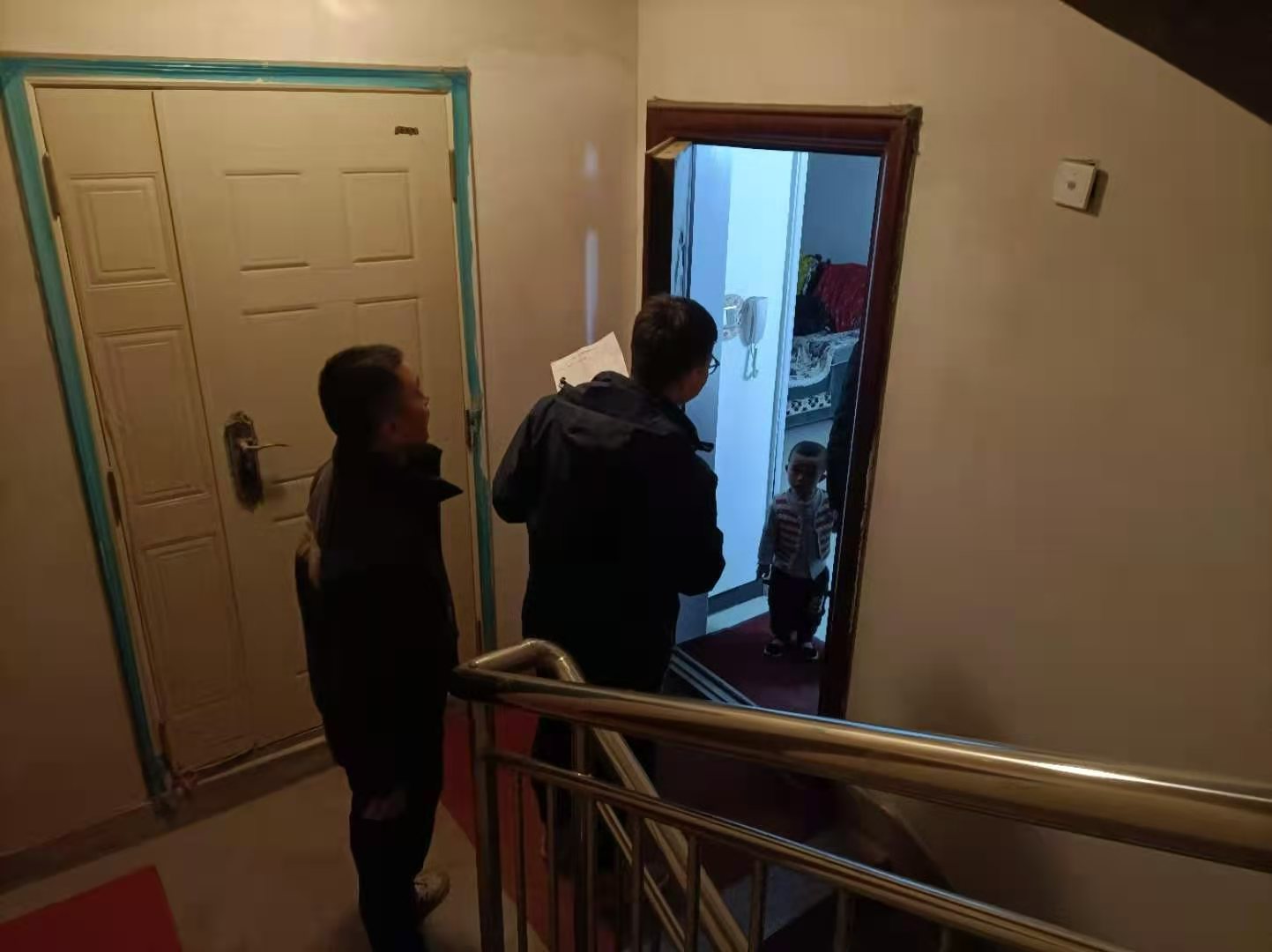 泓源能源供應(yīng)公司扎實(shí)開展“大回訪”活動(dòng)全力保障熱用戶溫暖過冬(圖2) 泓源能源供應(yīng)公司扎實(shí)開展“大回訪”活動(dòng)全力保障熱用戶溫暖過冬(圖2)