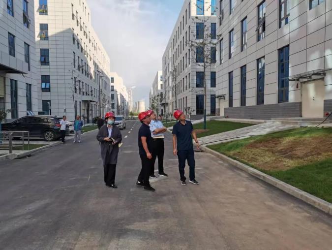 泓源公司對在建項目進行安全檢查(圖2) 泓源公司對在建項目進行安全檢查(圖2)